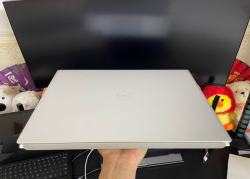 Dell Inspiron 5620