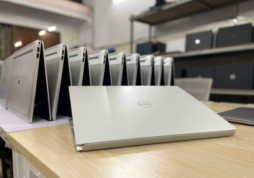 Dell Inspiron 5620