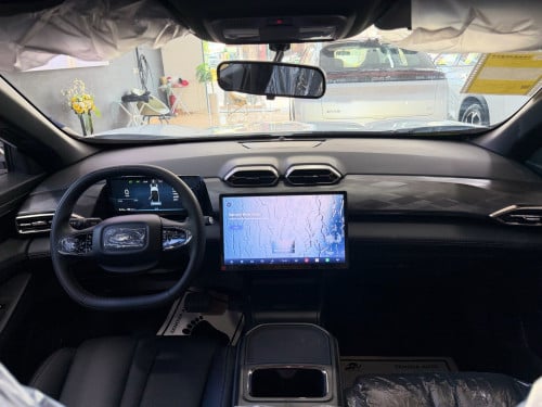 Dongfeng L7