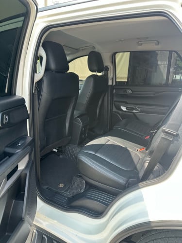 Ford Everest ឡានថ្មីខ្លាញ់គោ18000គីឡូ