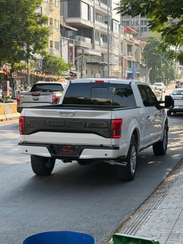 Ford F-150 Platinum 2015 Full Option , ស្លាកលេខ​ ភ្នំពេញ​