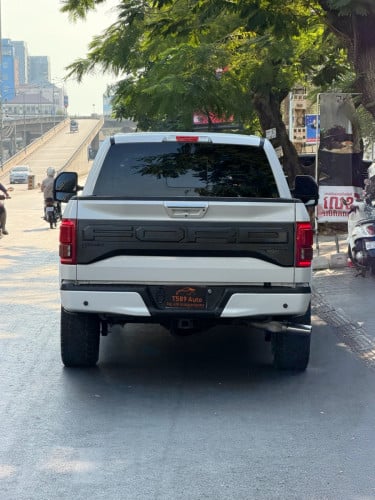 Ford F-150 Platinum 2015 Full Option , ស្លាកលេខ​ ភ្នំពេញ​