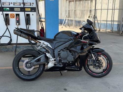 Honda CBR600 cc 2007 ក្រដាសពន្ធ 4250$
