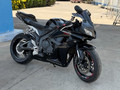 Honda CBR600 cc 2007 ក្រដាសពន្ធ 4250$