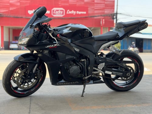 Honda CBR600 cc 2007 ក្រដាសពន្ធ 4250$