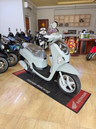 Honda Scoopy 2025