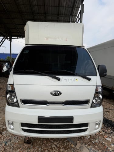 KIA BONGO 1,2 ដឹកទំនិញ