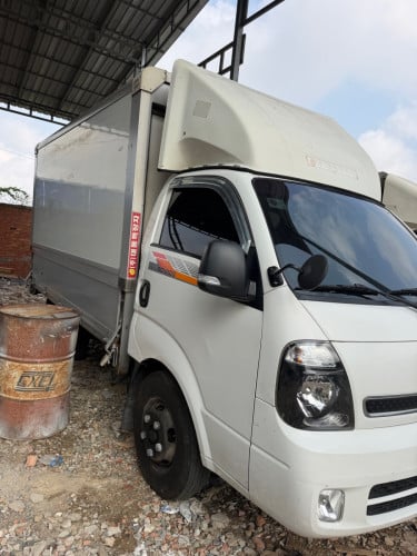 KIA BONGO 1,2 ដឹកទំនិញ