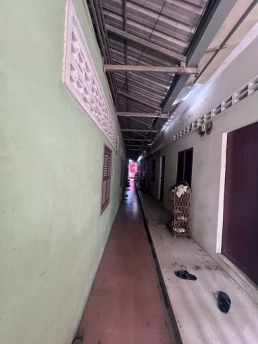 Land and house with rental rooms for urgent sale