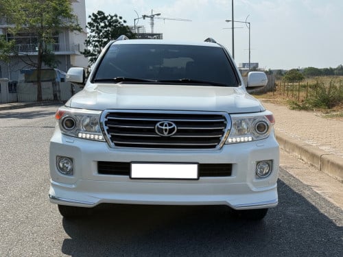 Land Cruiser GXR 2014 V8 ម៉ាស៊ូត អារ៉ាប់