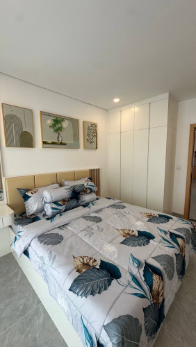 New one bedroom two bathrooms for sell