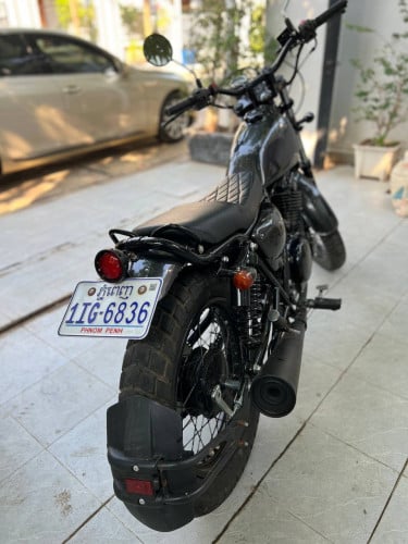 Suzuki Big Boy 250cc ម្ចាស់ជិះផ្ទាល់