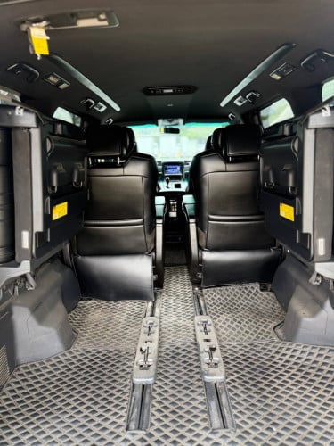 Toyota Alphard 2010 ឡើង ឆ្នាំ2022