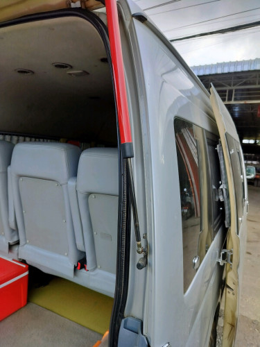 Toyota hiace 2012