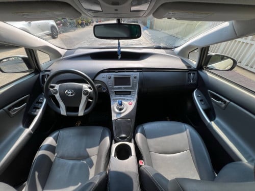 Toyota Prius 015 option4 ឡាន​កាលី​