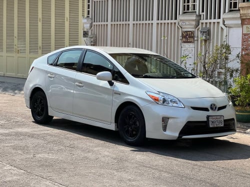 Toyota Prius 015 option4 ឡាន​កាលី​