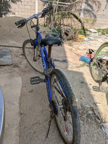 នៅជិះបានកង់ចោល