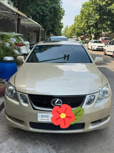 រថយន្តសំរាប់ជួលជាថ្ងៃ សប្តាហ៍ ខែ