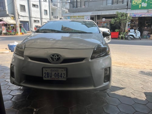 រថយន្តសំរាប់ជួលជាថ្ងៃ សប្តាហ៍ ខែ