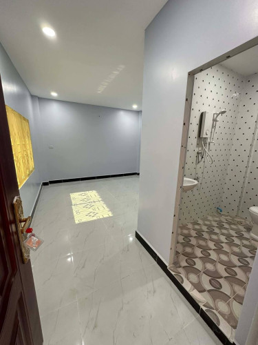 🏠房屋出租,14间卧室，15间浴室,空调，热水器