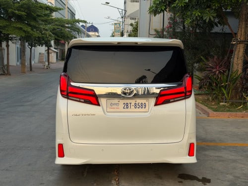 Alphard 2019 V4