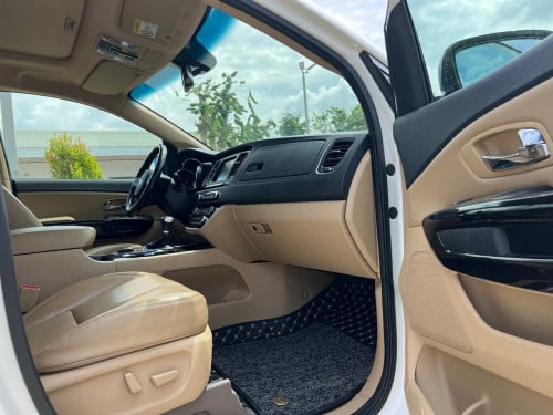 ឡានលក់ KIA Carnival ឆ្នាំ 2020 ម្ចាស់ផ្ទាល់
