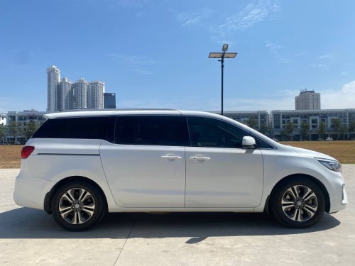 ឡានលក់ KIA Carnival ឆ្នាំ 2020 ម្ចាស់ផ្ទាល់