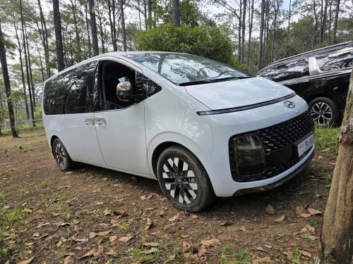 Hyundai Staria 2024 VIP 7កៅអី