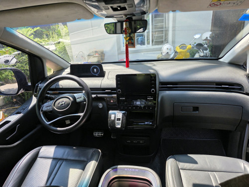 Hyundai Staria 2024 VIP 7កៅអី