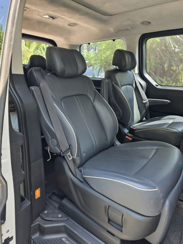 Hyundai Staria 2024 VIP 7កៅអី