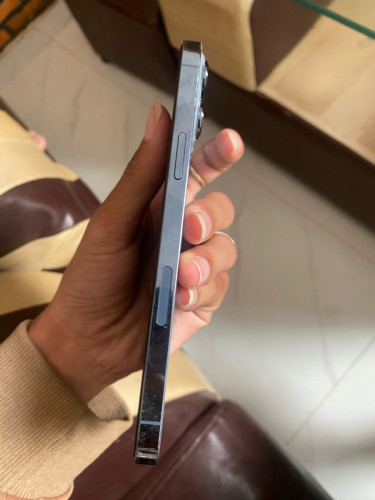 IPhone 13 Pro Max ធូៗ