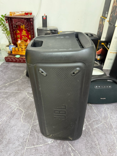 JBL Party box300 ស្ទើរសំបកថ្មកាន់សំឡេងល្អ
