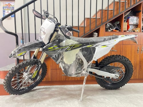 Kx/ktm/ yz/triumph/rm