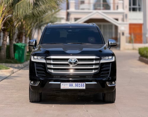 Land Cruiser 2025 VX-R  Twin Turbo Full Space អារ៉ាប់ 9ពាន់គីឡូ សុីន ម្ចាស់ដើមទី1