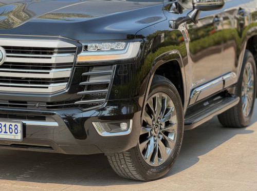 Land Cruiser 2025 VX-R  Twin Turbo Full Space អារ៉ាប់ 9ពាន់គីឡូ សុីន ម្ចាស់ដើមទី1