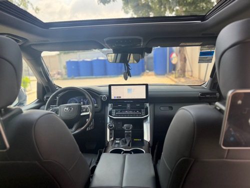 Land Cruiser 2025 VX-R  Twin Turbo Full Space អារ៉ាប់ 9ពាន់គីឡូ សុីន ម្ចាស់ដើមទី1