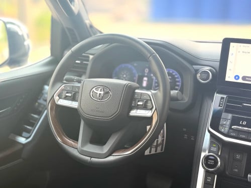 Land Cruiser 2025 VX-R  Twin Turbo Full Space អារ៉ាប់ 9ពាន់គីឡូ សុីន ម្ចាស់ដើមទី1