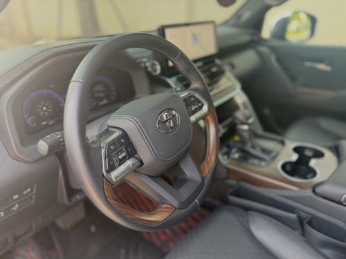 Land Cruiser 2025 VX-R  Twin Turbo Full Space អារ៉ាប់ 9ពាន់គីឡូ សុីន ម្ចាស់ដើមទី1
