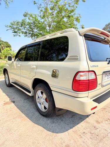 Lexus LX 470 ឆ្នាំ2003 Auto Captais សុំណំុសាំងសុទ្ធធានាថាស្អាត