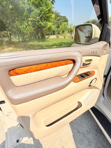 Lexus LX 470 ឆ្នាំ2003 Auto Captais សុំណំុសាំងសុទ្ធធានាថាស្អាត