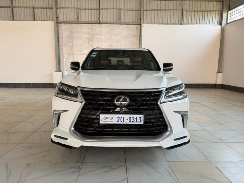 Lexus LX570 2019