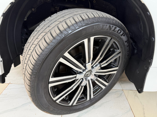 Lexus LX570 2019