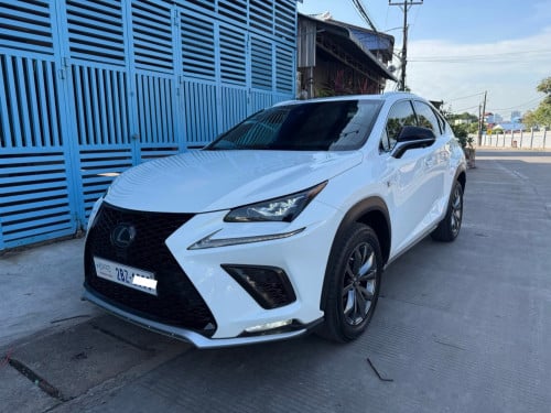 Lexus Nx300 Fsport ទឹកថ្នាំ ហ្សិនទាំងកាងមុខក្រោយ ខាងក្នុងនៅថ្មី