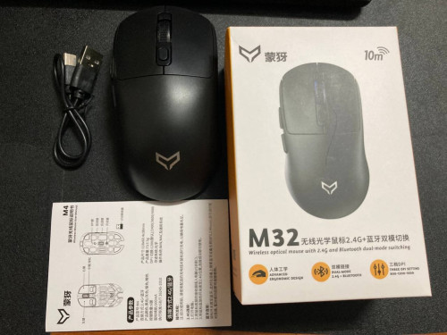 M32 gaming mouse