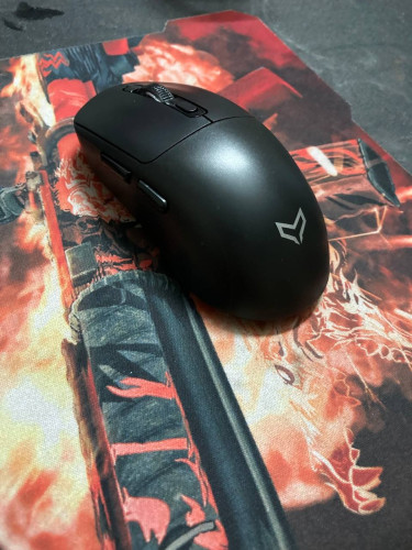 M32 gaming mouse