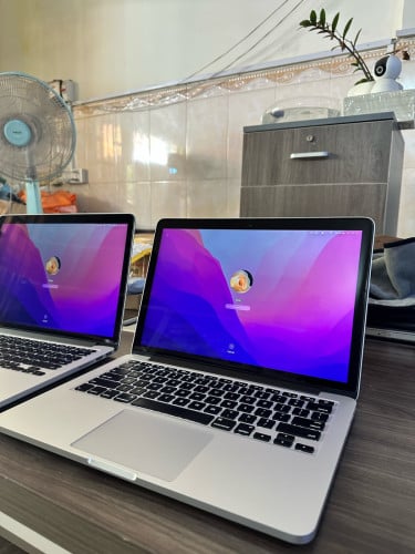 MacBook Pro 2015 ថ្មីណាស់ A1502 8Gb 256Gb 99%