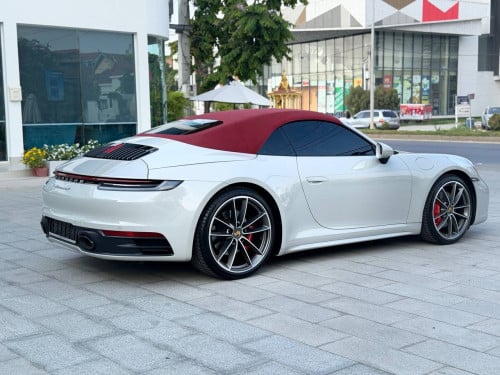 Porsche 911 2020