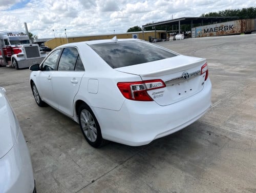 Toyota Camry Hybrid XLE 2013 Full Option