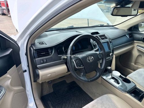 Toyota Camry Hybrid XLE 2013 Full Option
