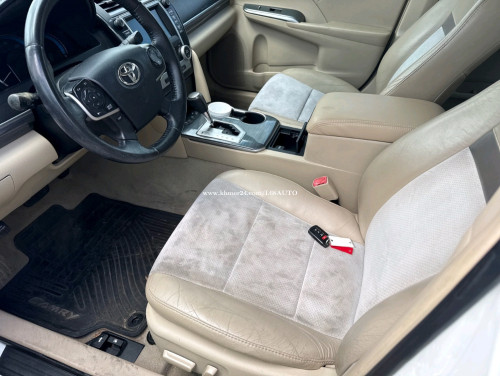 Toyota Camry Hybrid XLE 2013 Full Option